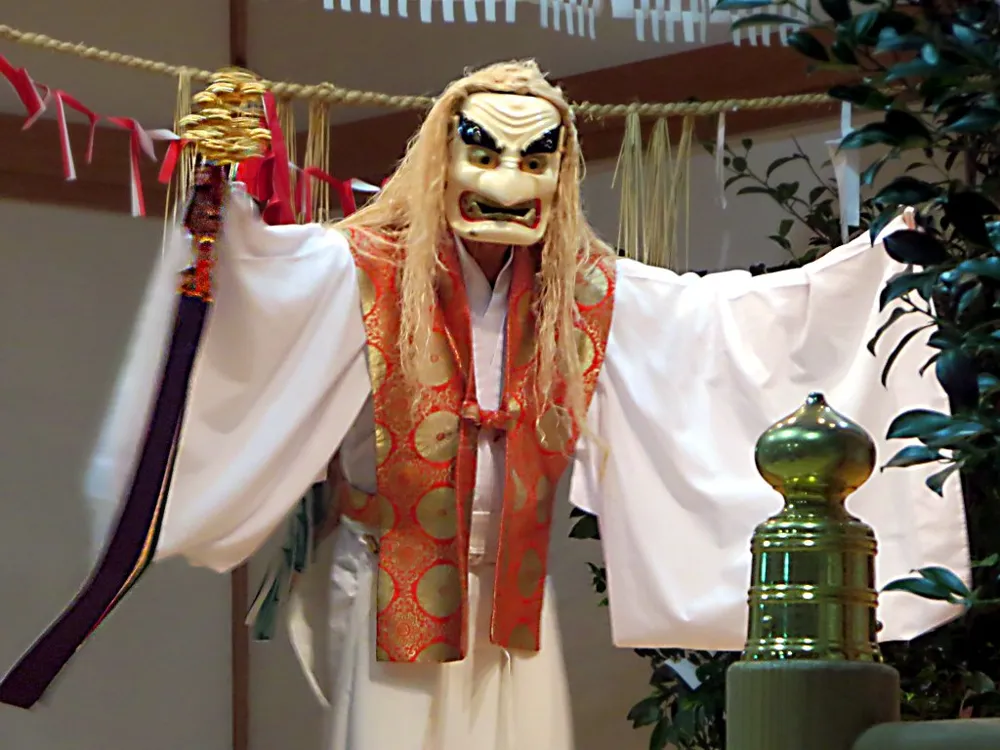 高千穂神社の夜神楽